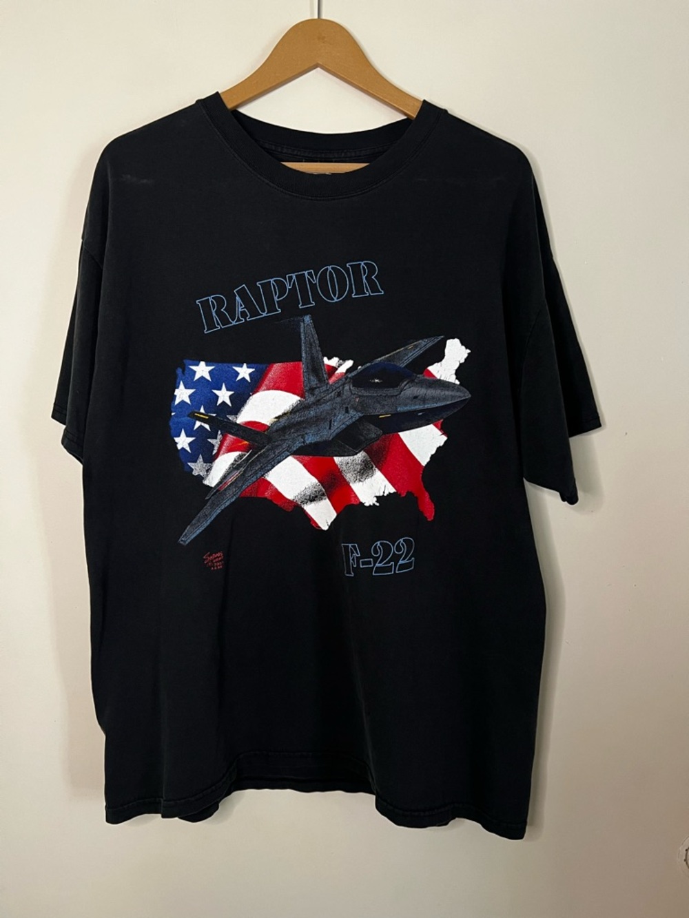 Vintage 2007 F-22 Raptor Stealth Fighter Jet T Shirt Size L *FLAWS*